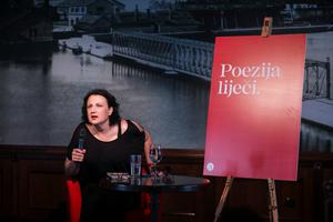 Pula: Pjesnikinja Dorta Jagić gostovala na 26. Sajmu knjige u Istri