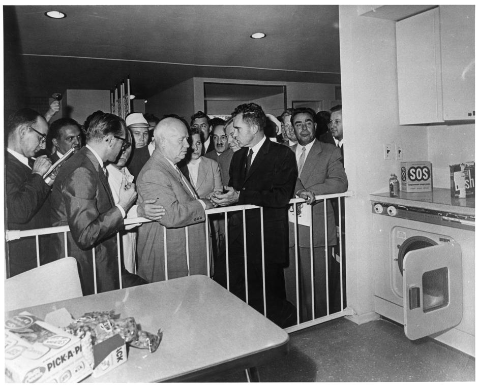 Hruščov i Nixon na izložbi | Author: National Archives
