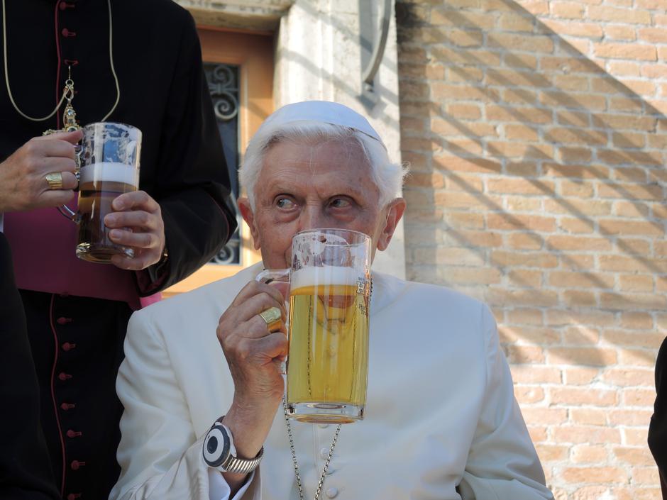 Papa Benedikt XVI | Author: Lena Klimkeit/DPA/PIXSELL