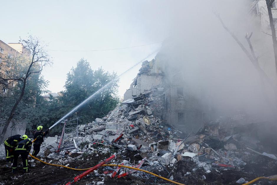 Aftermath of overnight Russian missile and drone strikes, in Kyiv | Author: VALENTYN OGIRENKO/REUTERS