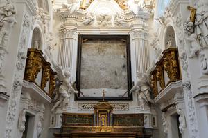 Prazni okvir u crkvi iz koje je nestala Caravaggijeva slika
