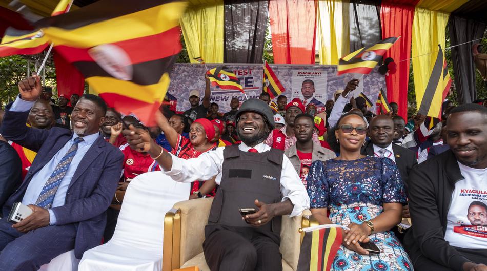 Pop zvijezda protiv starog autokrata: &Scaron;to o&ccaron;ekivati od izbora u Ugandi?