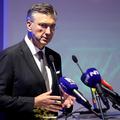 Predsjednik Vlade Andrej Plenković sudjelovao je na svečanoj sjednici povodom proslave Dana grada Crikvenice