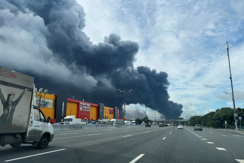 Smoke rises following a Ukrainian drone attack in Moscow | Author: SOCIAL MEDIA/REUTERS