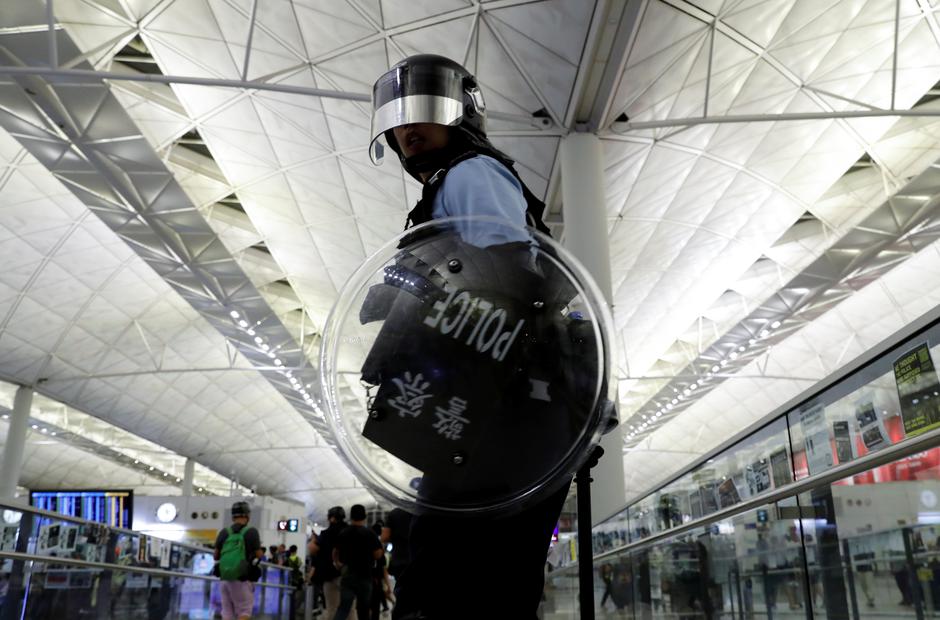 Prosvjedi u zračnoj luci u Hong Kongu | Author: TYRONE SIU/REUTERS/PIXSELL