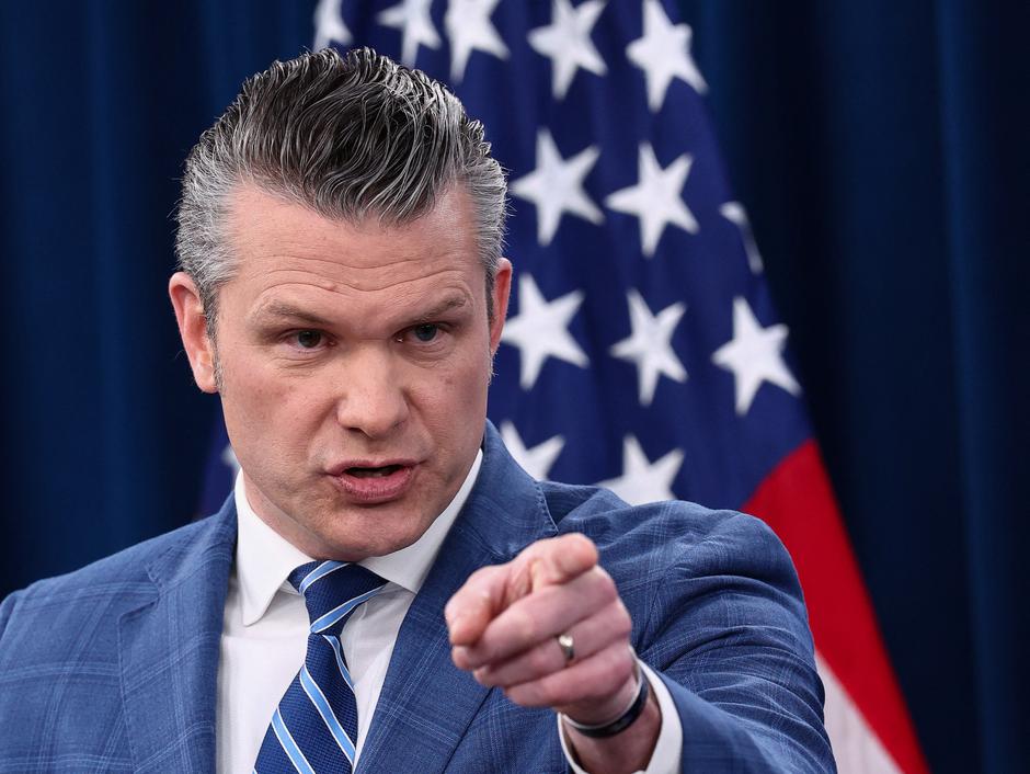 U.S. Secretary of Defense Pete Hegseth holds a press briefing, at the Pentagon in Washington | Author: Kevin Lamarque