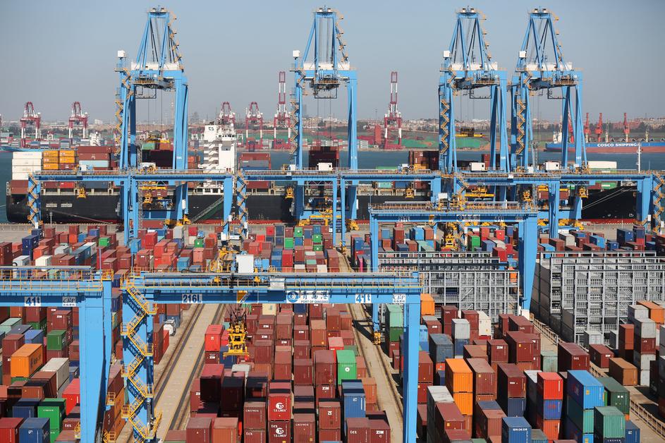 Kineska luka i terminal u luci Qingdao