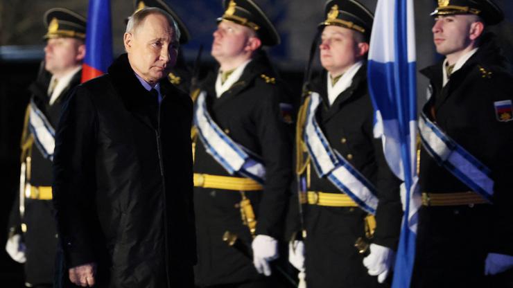 Russian President Putin visits Murmansk