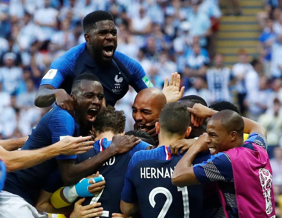 Francuski nogometaši proslavljaju pogodak na utakmici s Argentinom | Author: Michael Dalder/REUTERS/PIXSELL