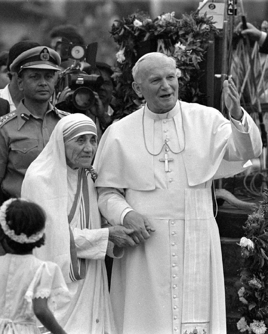 Majka Tereza i papa Ivan Pavao II | Author: REUTERS/Luciano Mellace
