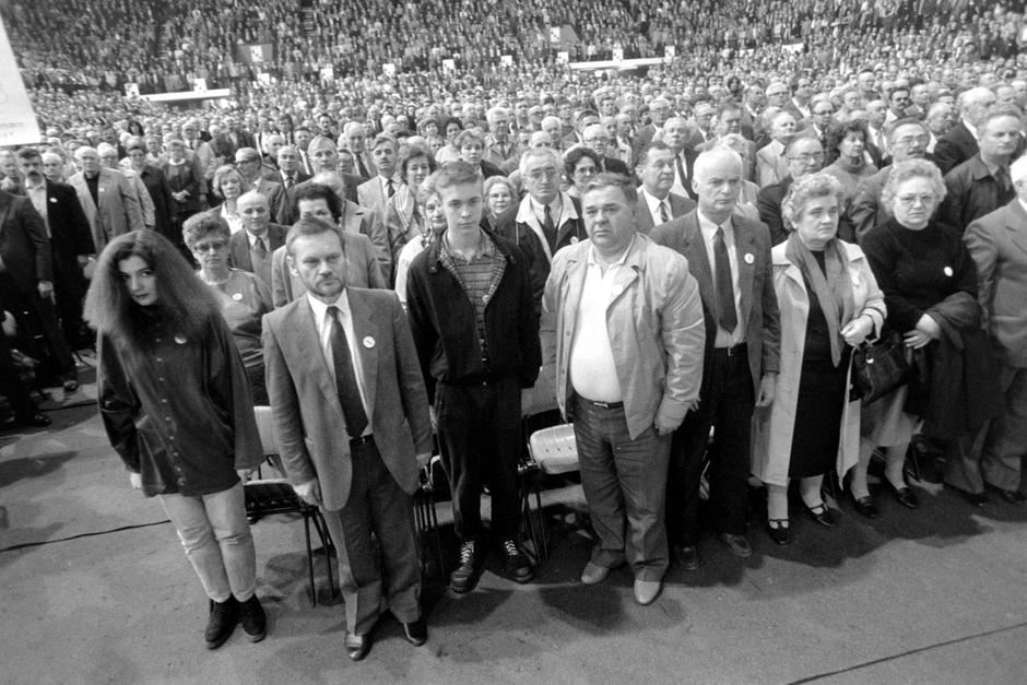 Zagreb: Uoči izbora u Domu sportova organiziran je veliki skup SDP-a, travanj 1990. | Author: Josip Bistrovic/PIXSELL