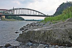"Kamenje gladi", našlo se u rijekama Njemačke i Češče na suhom uslijed suše