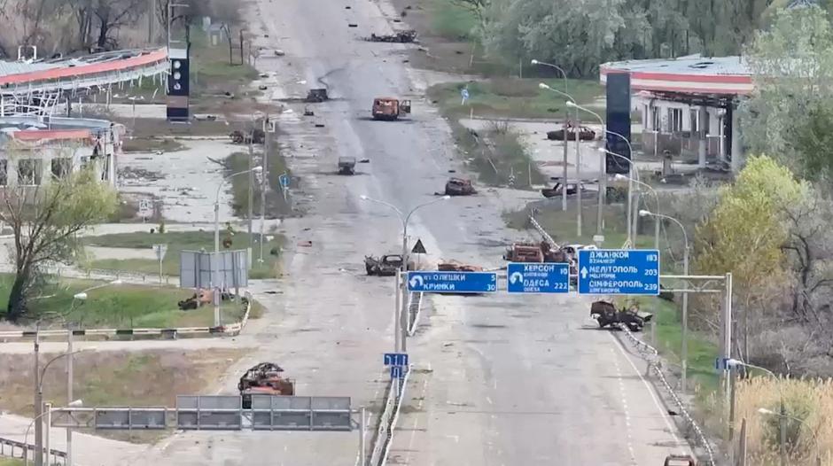 FILE PHOTO: Drone footage shows destruction in the Russian occupied city of Oleshky | Author: 34th Separate Marine Brigade "Bo