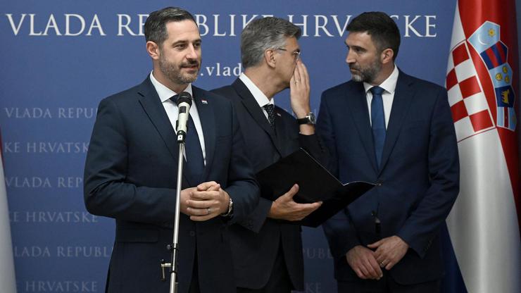 Zagreb: Predsjednik Vlade Andrej Plenković primio je hrvatsku juniorsku vaterpolsku reprezentaciju.