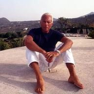 Italian Fashion Designer Giorgio Armani Dies Aged 91