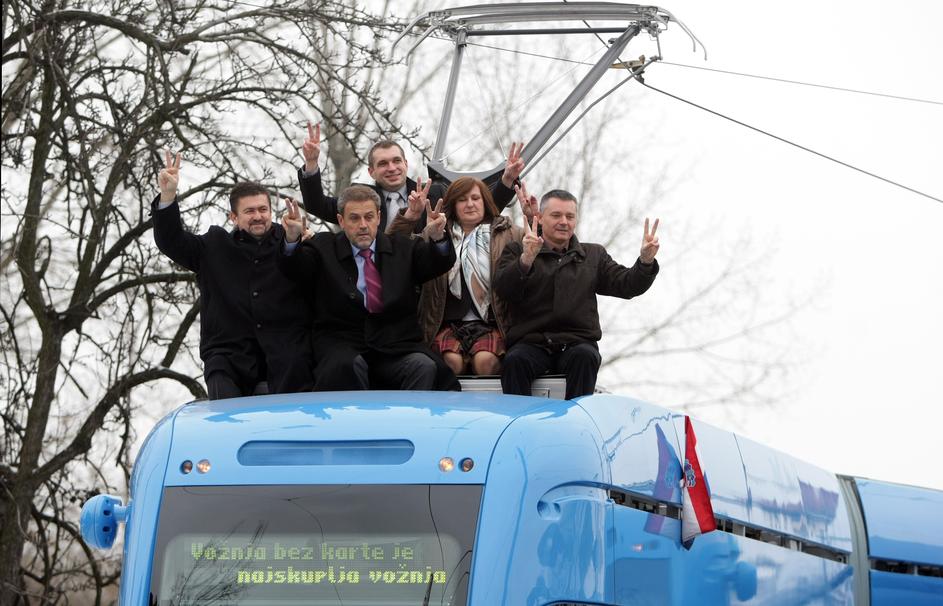 Milan Bandić na novom niskopodnom tramvaju