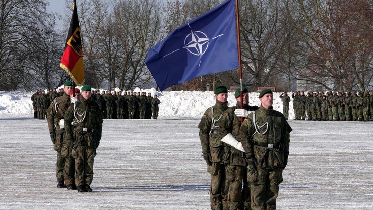 German and Lithuanian armies hold transfer ceremony in Lithuania