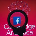Ilustracija o povezanosti Cambridge Analytice i Facebooka