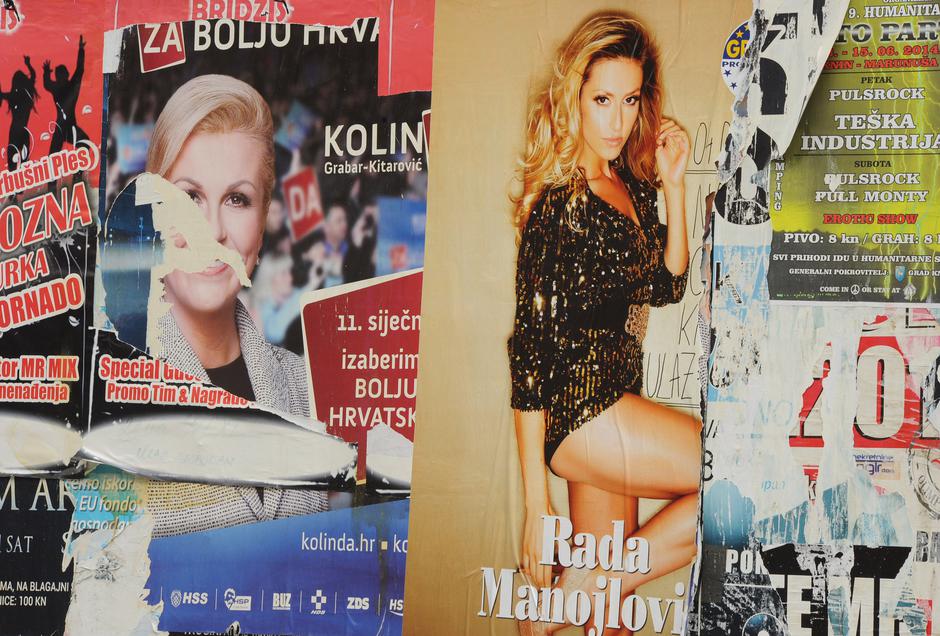 Knin: Plakat Rade Manojlović uz plakat predsjednice Grabar-Kitarović | Author: Hrvoje Jelavic (PIXSELL)