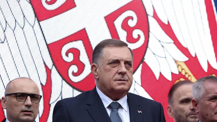 FILE PHOTO: Miklorad Dodik addresses supporters in Banja Luka