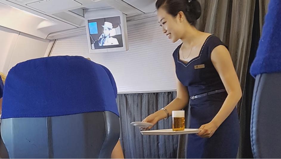 Stjuardese na zrakoplovu Air Koryoa