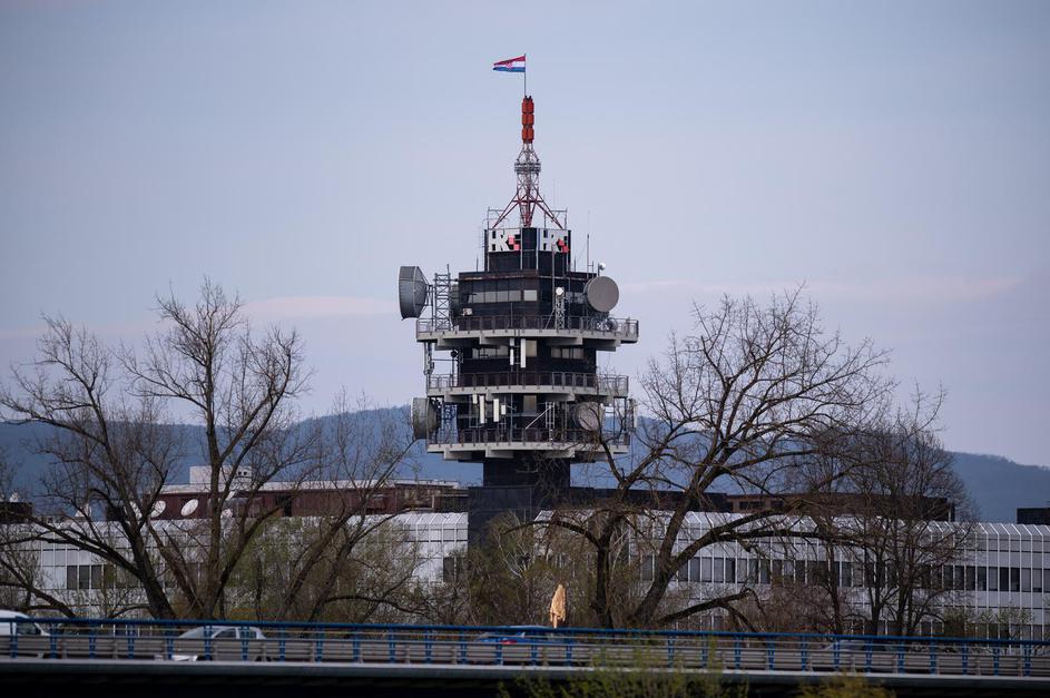 Zagreb: Pogled na grad sa savskog nasipa na Bundeku