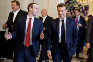 Mark Zuckerberg i Emmanuel Macron
