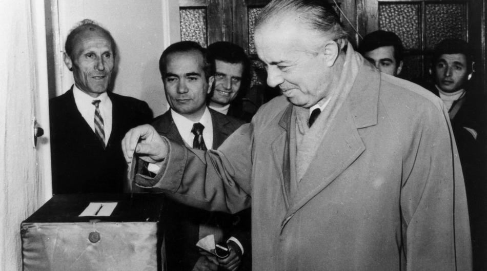 Paranoidni diktator ubijao je vjernike. Ako vam na&dstrok;u Bibliju - to je smrtna kazna