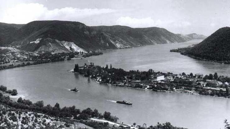 Potopljeni otok u Dunavu