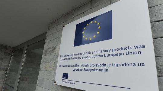 Veletržnica ribe u Tribunju