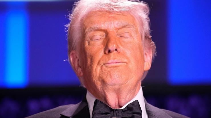 Washington, United States. 25th Apr, 2026. US President Donald Trump and First lady Melania Trump participate in the White House Correspondents' Association Dinner in Washington on April 25, 2026. Photo by Yuri Gripas/ABACAPRESS.COM Credit: Abaca Press/Al