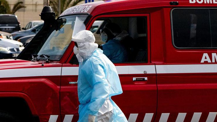 Evacuation operation of suspected hantavirus cases, in Praia