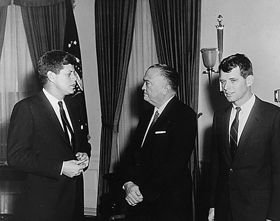 Robert F. Kennedy s J.Edgarom Hooverom i bratom John F. Kennedyjem
