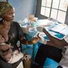 Majka s djetetom prima anti-HIV terapiju