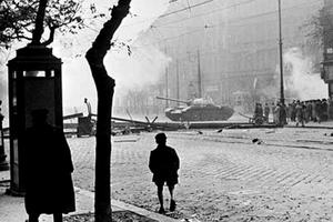 Upad sovjetskih tenkova u Budimpeštu 1956.