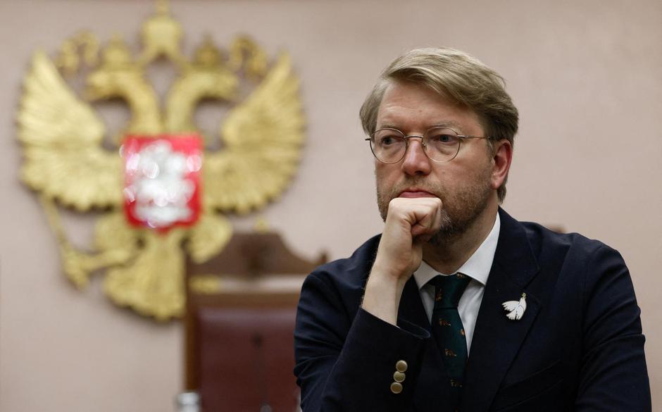 Russian Supreme Court bars Yabloko party from parliamentary vote | Author: YULIA MOROZOVA/REUTERS