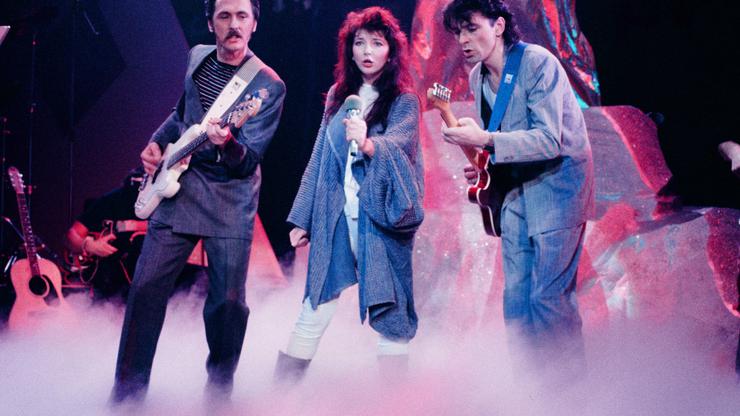 Kate Bush - Peter s Pop Show - 1985