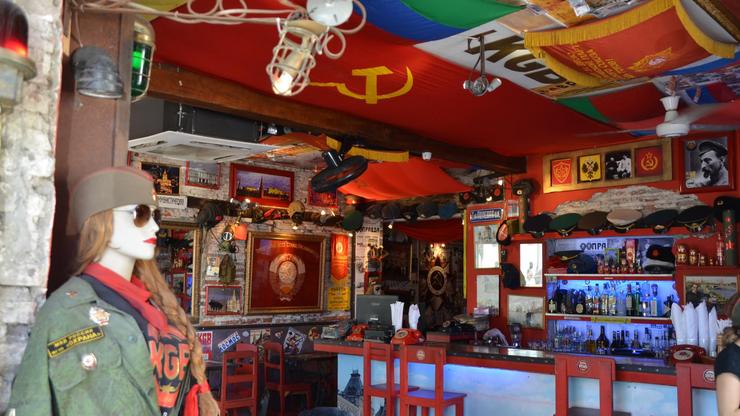 tematski KGB-ov bar u Cartageni u Kollumbiji