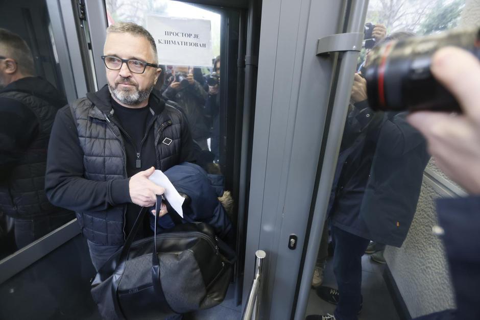 Beograd: Dragan Vučićević, glavni urednik Informera, javio se na odsluženje zatvorske kazne unatoč molbama Vučića da to ne uradi | Author: M.M.          