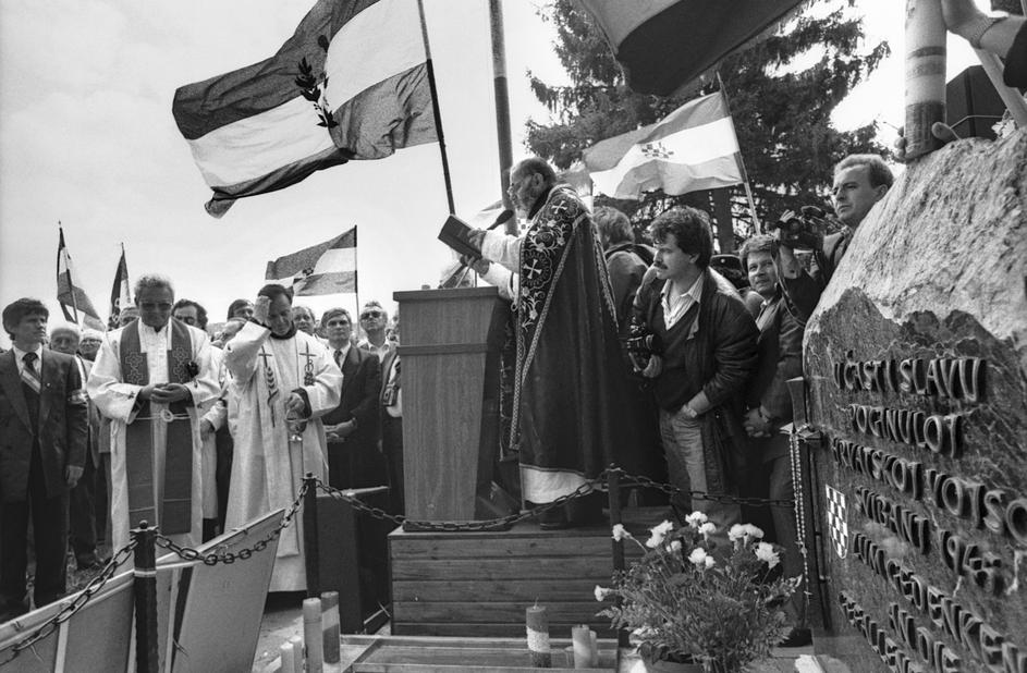 Prva komemoracija na Bleiburgu na kojoj su slobodno mogli prisustvovati hrvatski građani