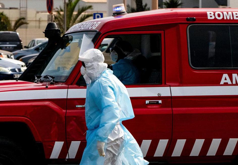Evacuation operation of suspected hantavirus cases, in Praia