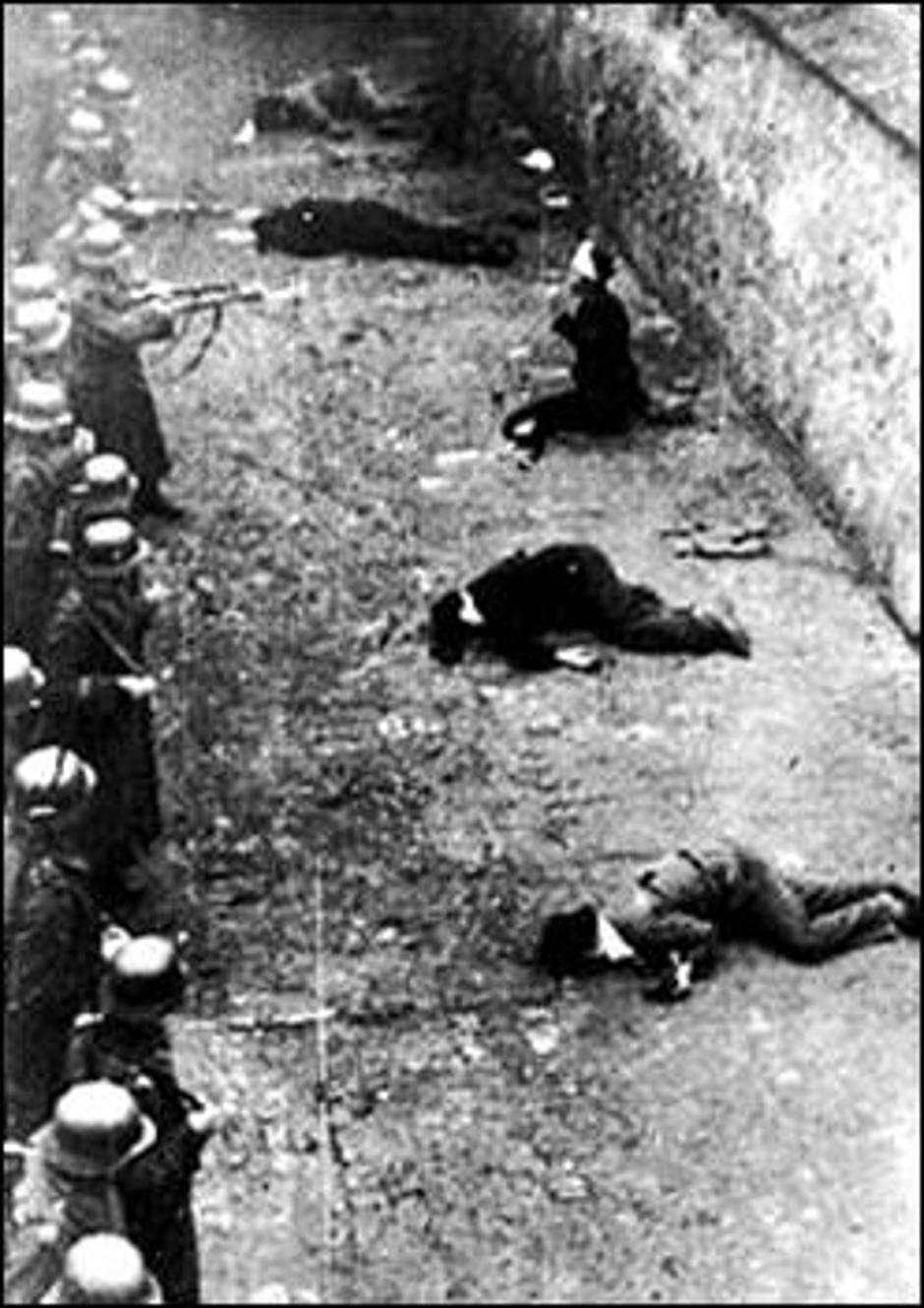 Strijeljanje civila u Kragujevcu 1941. | Author: wikipedia