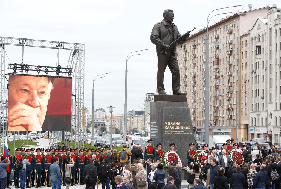 Spomenik Mihailu Kalašnjikovu u Moskvi | Author: SERGEI KARPUKHIN/REUTERS/PIXSELL