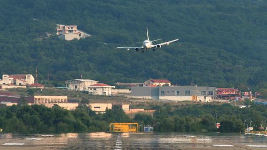 Zračna luka Tivat