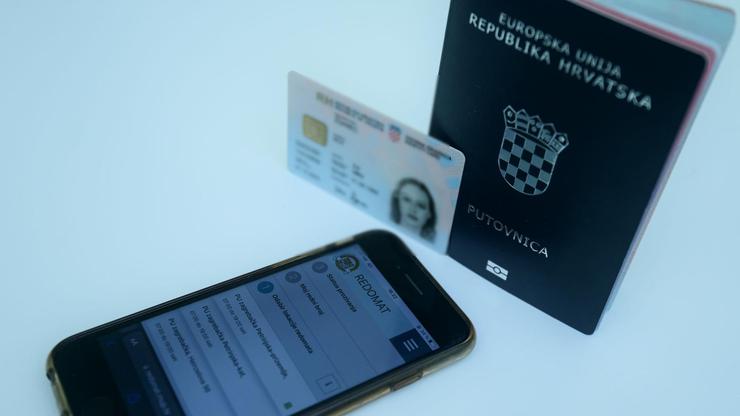 Policija pozvala građane da zamijene istekle osobne iskaznice kako bi se izbjegle gužve