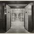 Living underground / door access to the strong group rooms. gateway to the group of vaults, underground room of the Banque de France Porte d'accès au groupe des salles fortes, salle souterraine de la Banque de France. Paris (Ier arr.). Photographie anonym