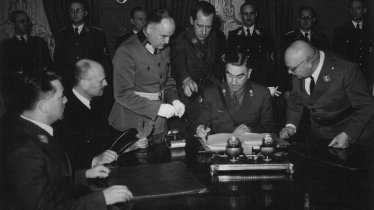 23 Ante Pavelić signs a law