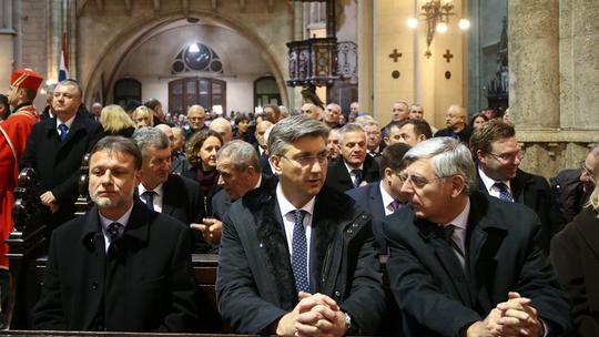Zagreb: Kardinal Bozanić predvodio misu za Domovinu i prvog hrvatskog predsjednika dr. Tuđmana