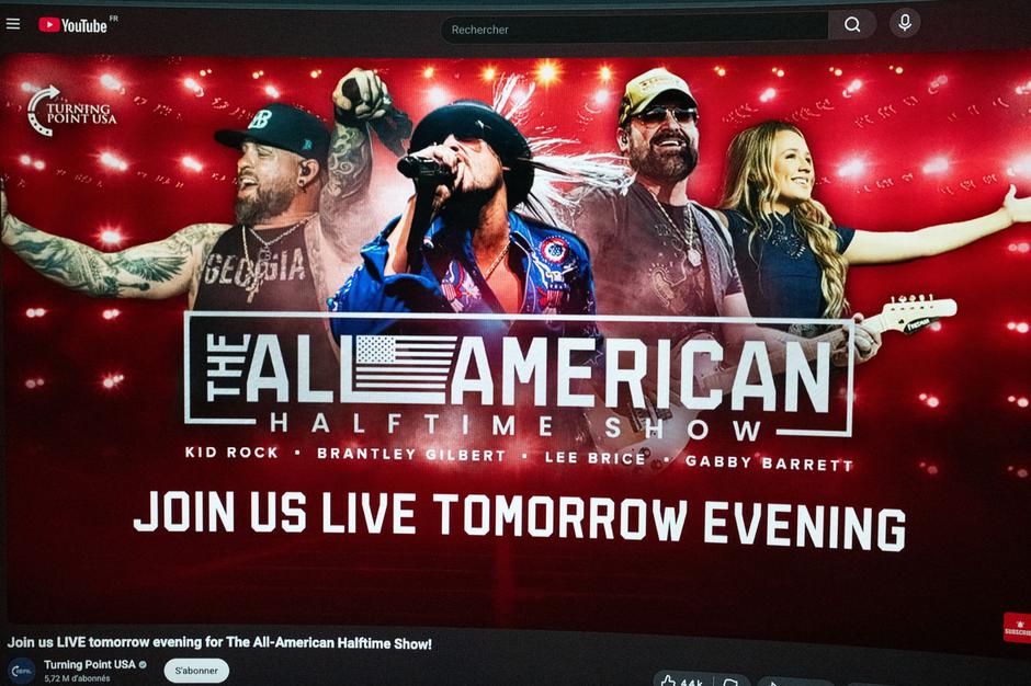 Illustration - All-American Halftime Show, Paris, France - 08 Feb 2026 | Author: 