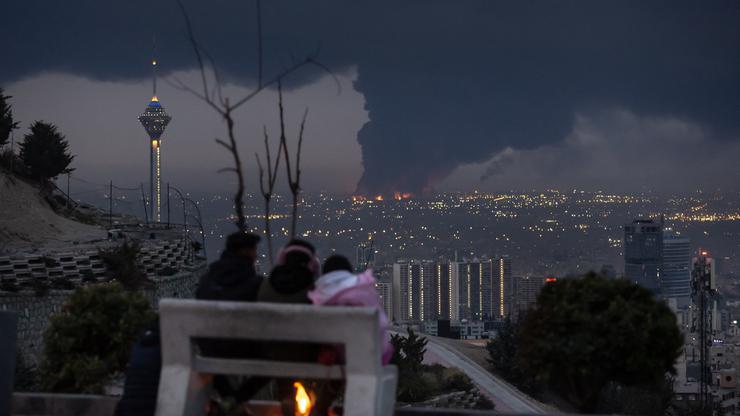 Fire breaks out in Shahran oil depot following US and Israeli attacks in Tehran